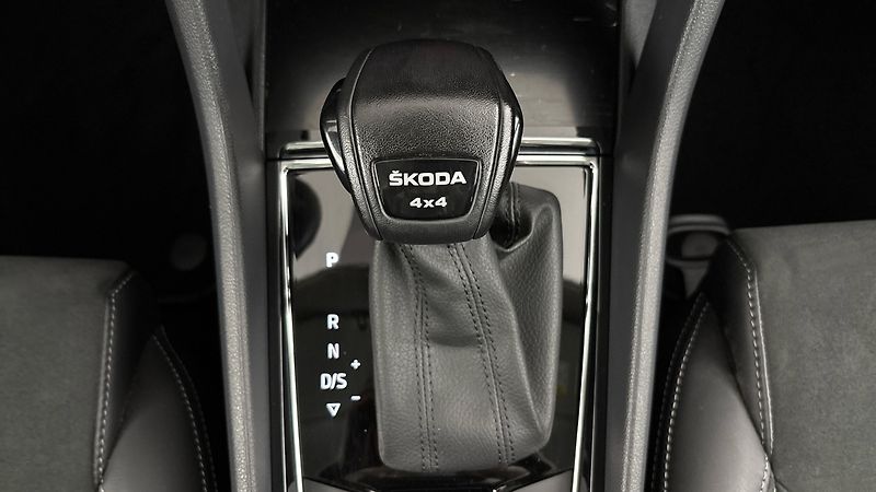 Škoda Kodiaq 2.0 TDI DSG 4x4 Style - fotka 26 z 32