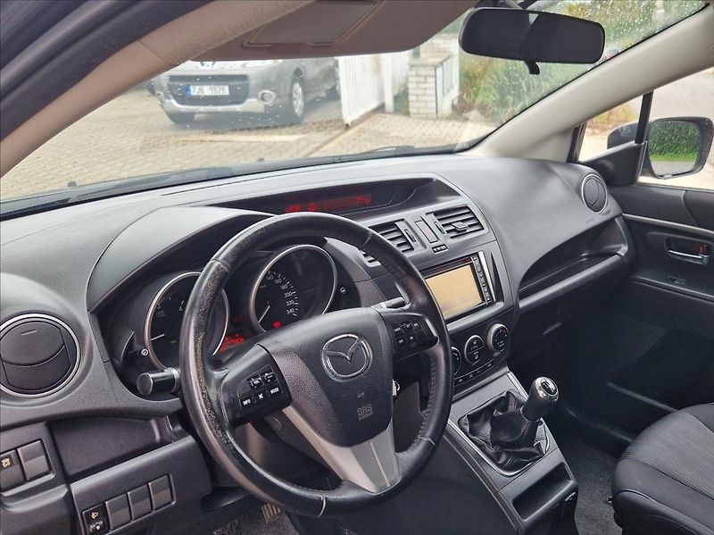 Mazda 5 1,6 MZR-CD 85kW 7MÍST +ALUZIMA - fotka 21 z 40
