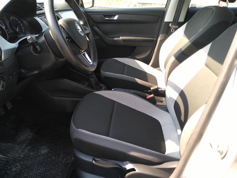 Škoda Fabia 1,0 TSI - fotka 16 z 36
