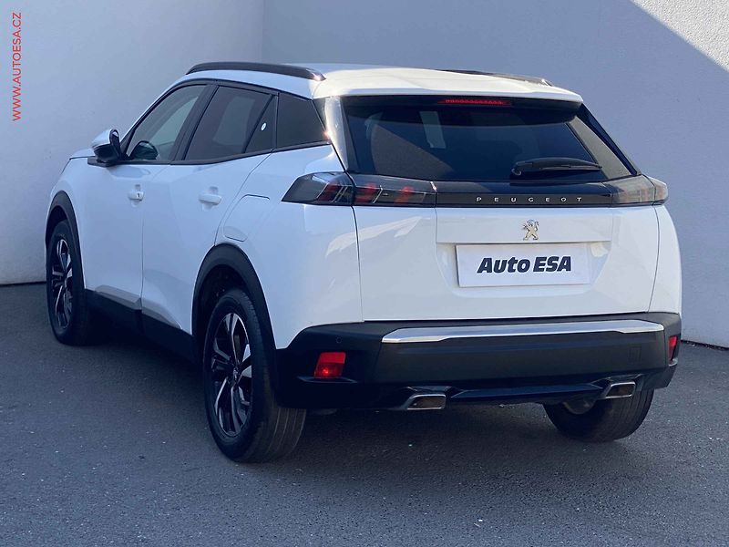 Peugeot 2008 (2021) 1.2PT, Allure, AT - fotka 6 z 17