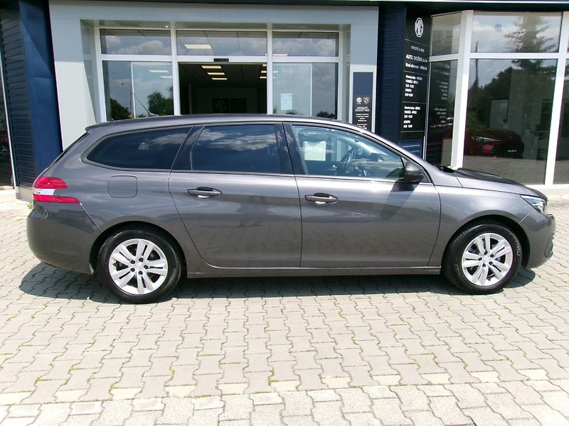 Peugeot 308 (2020) SW - fotka 5 z 25