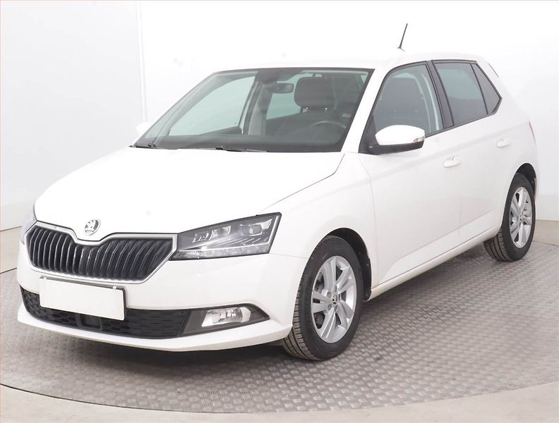 Škoda Fabia (2021) Style 1.0 TSI, ČR,1.maj - fotka 2 z 15