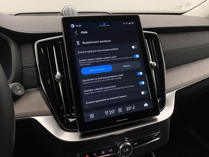 Volvo XC90 (2026) B5 AWD AUT BRIGHT PLUS 7míst - fotka 52 z 73