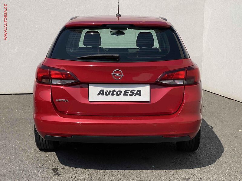 Opel Astra (2021) 1.2 T, AC, tempo - fotka 5 z 18