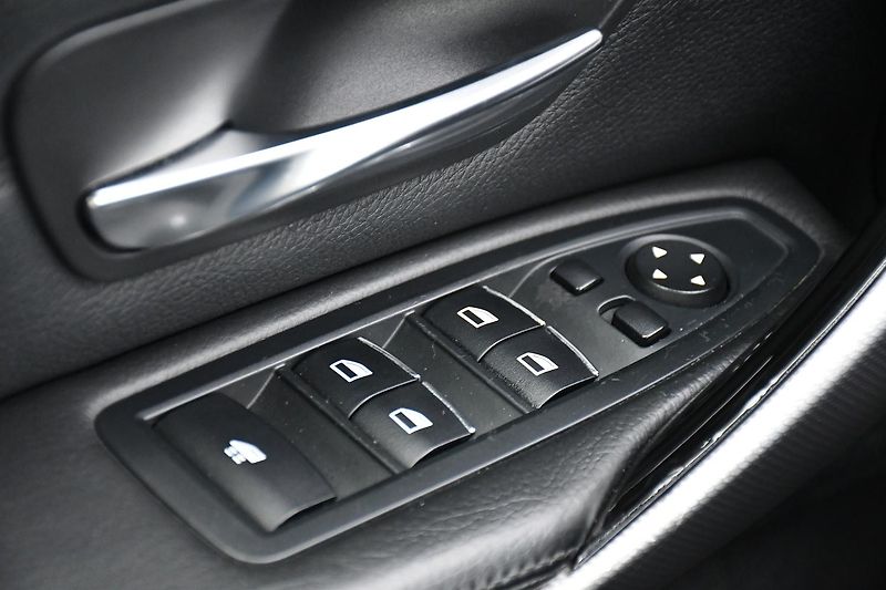 BMW Řada 4 420d M-SPORT SERV.KNÍŽKA PDC - fotka 40 z 46