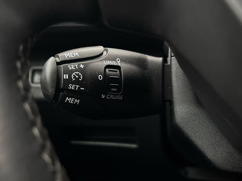 Peugeot 5008 Active, 7 míst - fotka 51 z 56