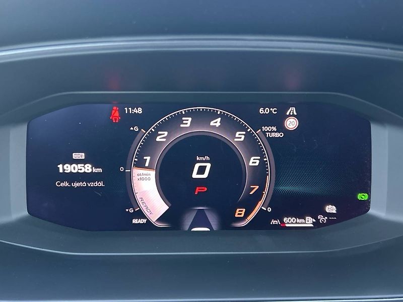 Cupra Formentor (2025) 1.5 eTSI 7DSG - fotka 23 z 35