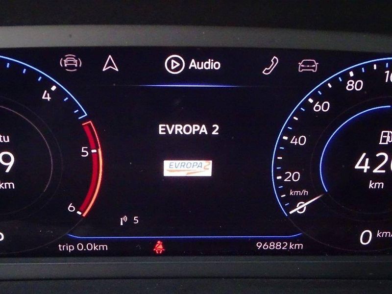Volkswagen Multivan (2021) 6.1 150kW TDI 4MOT DSG - fotka 9 z 29