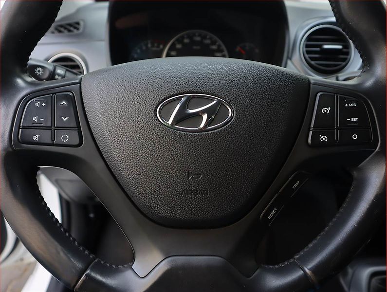 Hyundai i10 (2019) 1.0, Serv.kniha, Tempomat - fotka 15 z 15