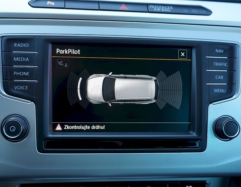 Volkswagen Passat (2015) TDI 110 kW DSG Comfortline Var - fotka 16 z 29