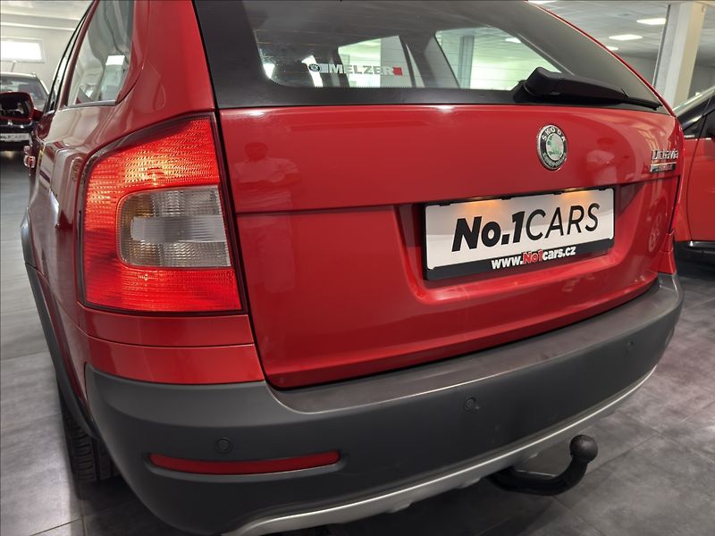 Škoda Octavia 1,8   TSI SCOUT NOVÝ MOTOR 0KM - fotka 30 z 37
