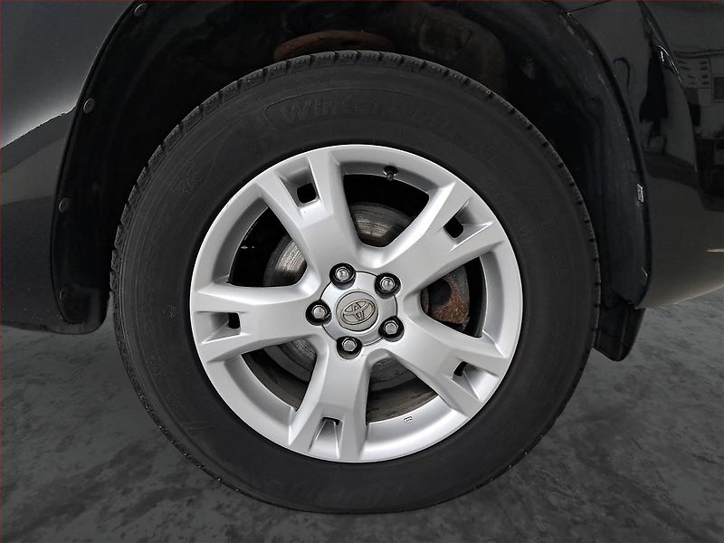 Toyota RAV4 (2010) 2.2 D-4D, 4X4, Tempomat - fotka 14 z 17