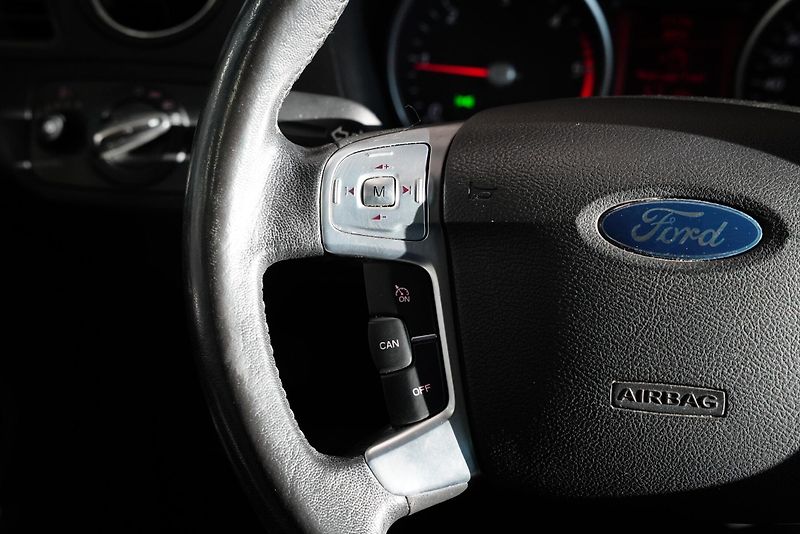 Ford S-MAX - fotka 15 z 21