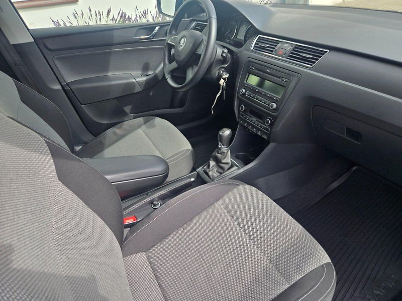 Škoda Rapid (2013) 1.2 TSI Serviska, TOP - fotka 17 z 29