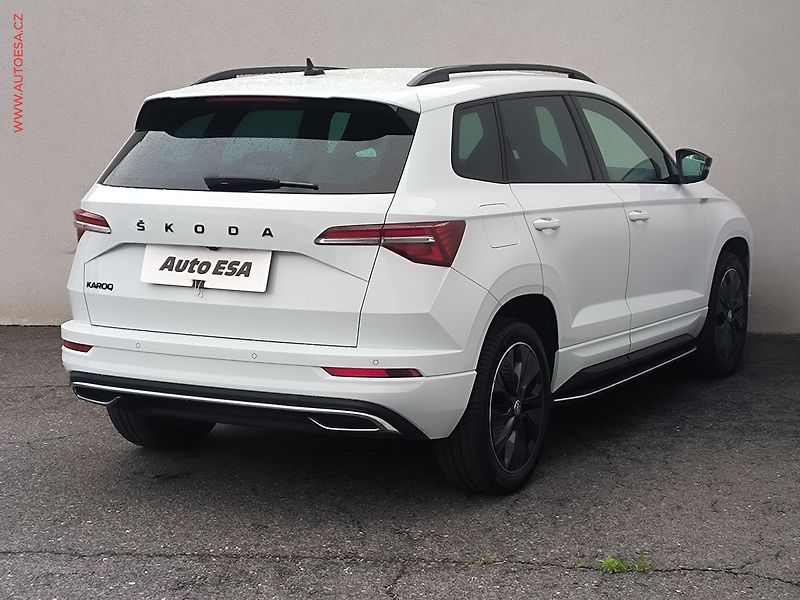 Škoda Karoq (2022) 1.5TSi, 2.maj,ČR, LED, TZ - fotka 4 z 26