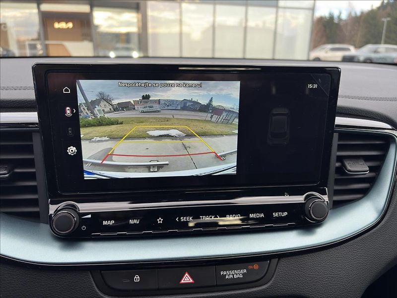 Kia XCeed 1,6   T-GDI 132kW 7DCT STEEL E - fotka 14 z 22