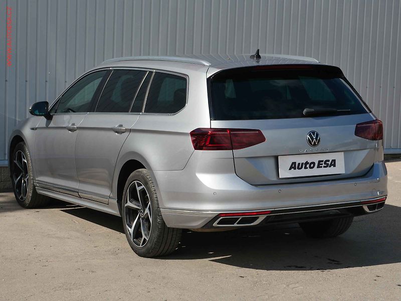 Volkswagen Passat (2021) 2.0 TDi, R-Line, DSG, TZ, - fotka 6 z 27