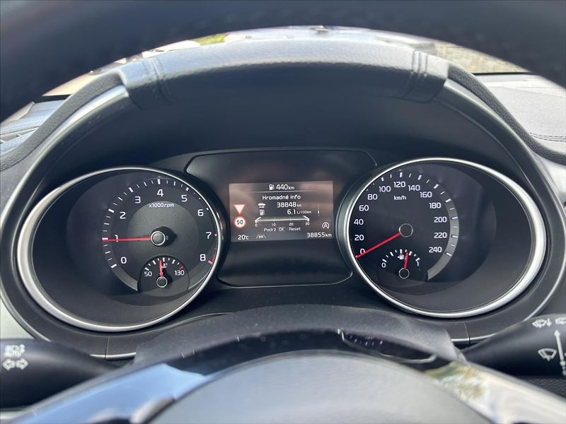 Kia Ceed 1,0 TGDi SPIN ZÁRUKA CARPLAY - fotka 36 z 36