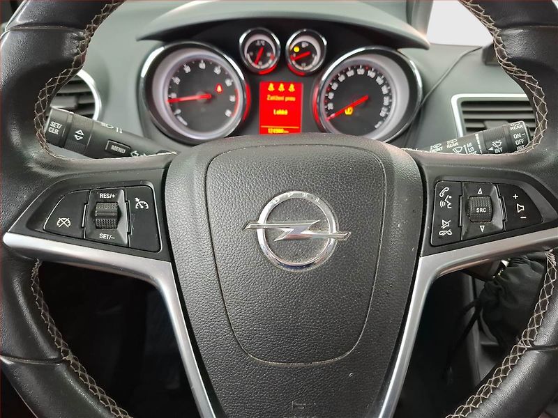 Opel Meriva (2015) 1.4 Turbo, Tempomat - fotka 18 z 18