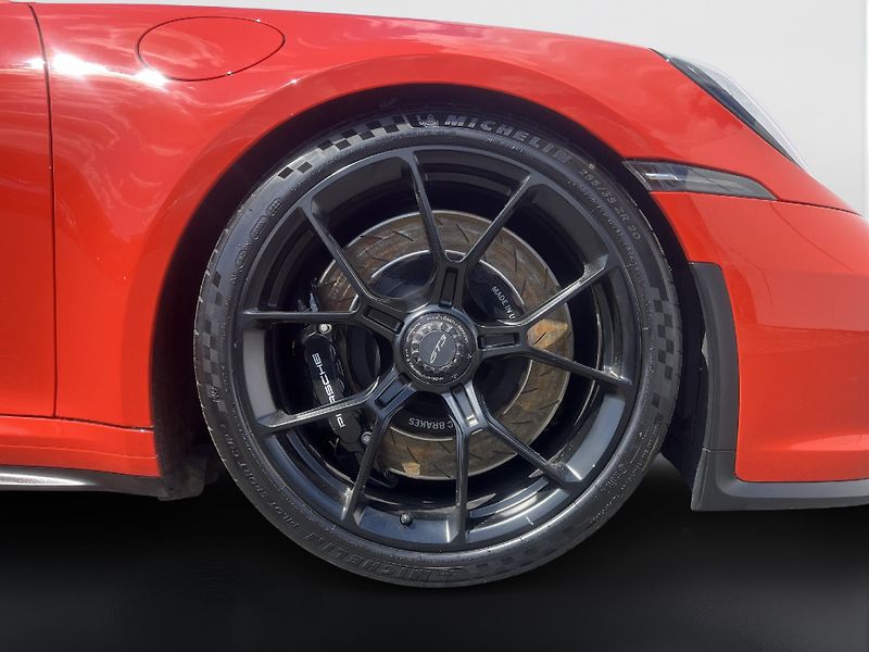 Porsche 911 (2021) GT3 - fotka 11 z 26