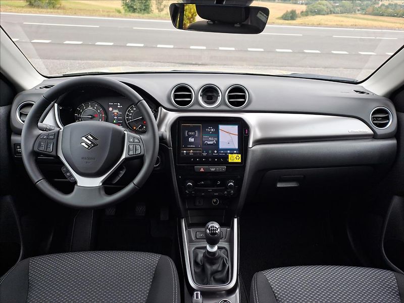 Suzuki Vitara (2026) 1,4 Premium AllGrip MY25 - fotka 16 z 19