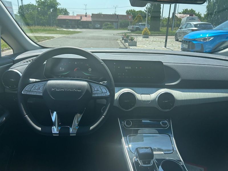 Dongfeng U-Tour (2025) EXCLUSIVE FR - fotka 13 z 18