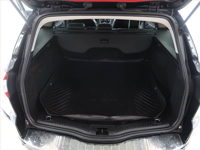Ford Mondeo (2014) Titanium 2.0 TDCi, Automat - fotka 14 z 25