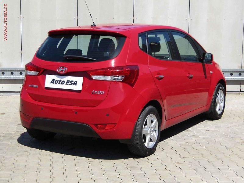 Hyundai ix20 (2013) 1.4 CVVT, ČR, servis.kniha - fotka 4 z 19