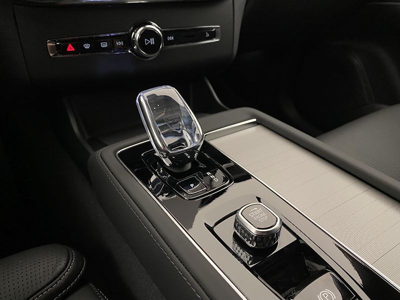 Volvo XC90 (2026) T8 AWD BLACK EDITION PLUS 7m - fotka 39 z 72