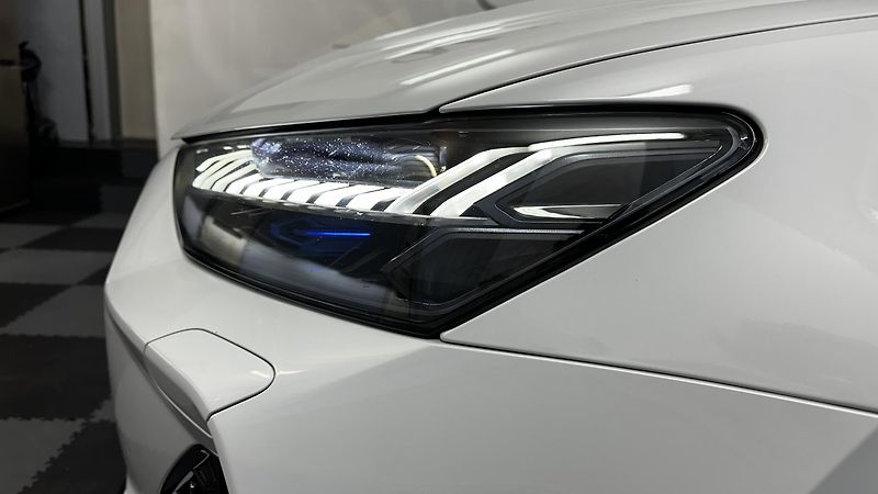 Audi RS 7 V8 4.0 / STAV NOVÉHO VOZU - fotka 45 z 54