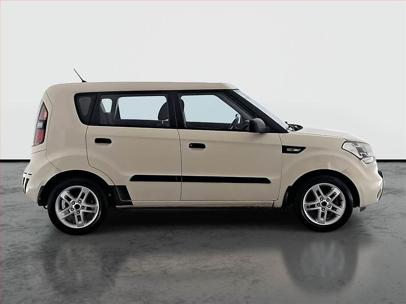 Kia Soul (2010) 1.6 CVVT, po STK, zamluveno - fotka 6 z 17