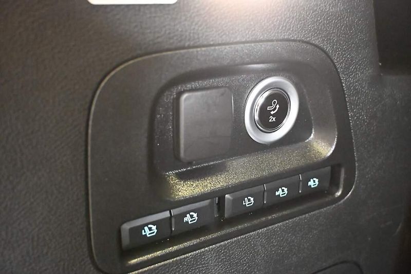 Ford S-MAX (2022) 2.0 VIGNALE 4x4 7 Míst LED ACC - fotka 9 z 42