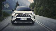 Zepředu má nová RAV4 hodně agresivní výraz