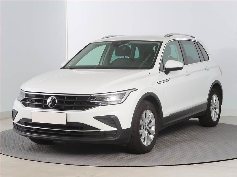 Volkswagen Tiguan (2020) 1.5 TSI - fotka 2 z 19