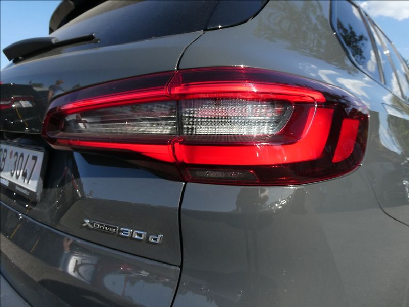BMW X5 3,0 xDrive30d AT8 M-Paket,záru - fotka 10 z 48