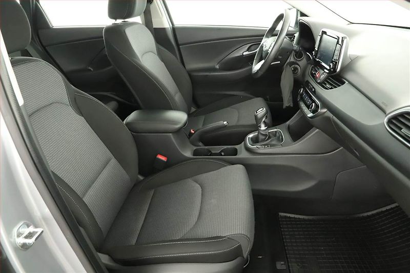 Hyundai i30 (2024) Comfort 1.0 T-GDI, ČR,1.maj - fotka 7 z 14