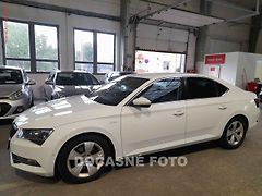 Škoda Superb (2018) 2.0, ČR, navi, bixen, kůže - fotografie inzerátu