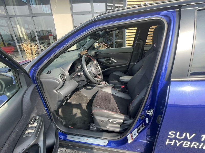 Toyota Yaris Cross GR s VIP - fotka 8 z 31