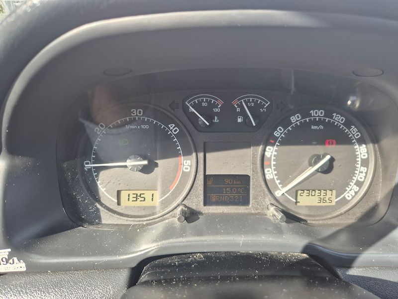 Škoda Octavia (2002) 1.9TDi 66Kw AUTOMAT - fotka 14 z 22