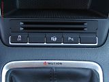 Volkswagen Tiguan (2010) 2.0TDi 4Motion, AC, tažné - náhled 12