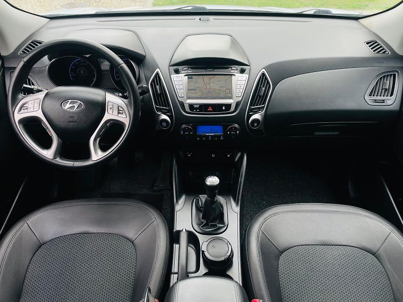 Hyundai ix35 2.0i 4x4 1MAJIITEL KAMER TAŽNÉ - fotka 27 z 46