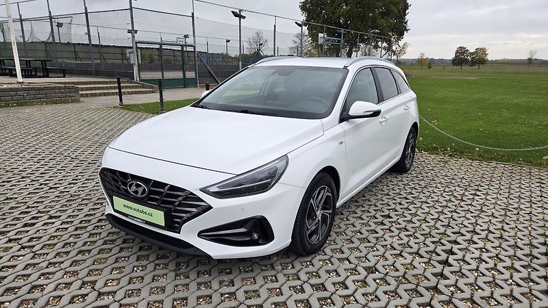 Hyundai i30 (2023) 1.5T-GDI 117 kW, Smart CZ DPH - fotka 1 z 30