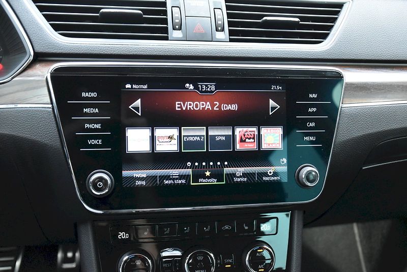 Škoda Superb (2021) Scout 2.0 TDI 147kW 4x4 DSG - fotka 15 z 35