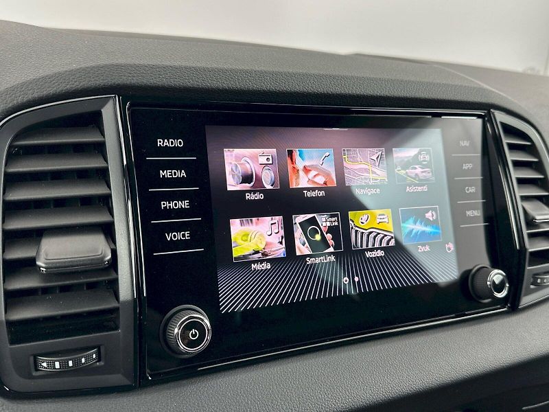 Škoda Karoq (2025) DSG 1.5TSI 110kW SportLine - fotka 22 z 36