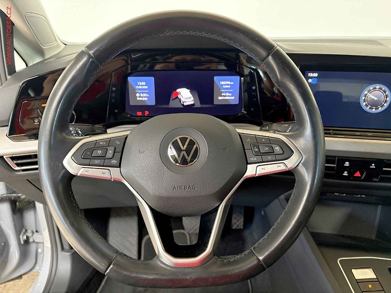 Volkswagen Golf (2023) 2.0TDi, DSG - fotka 15 z 15