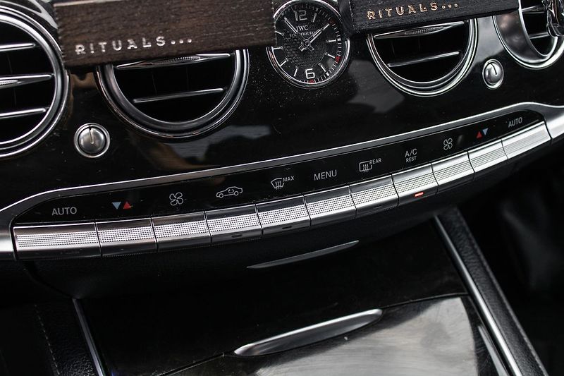 Mercedes-Benz Třídy S BLUETEC 4MATIC 2015 - fotka 16 z 37