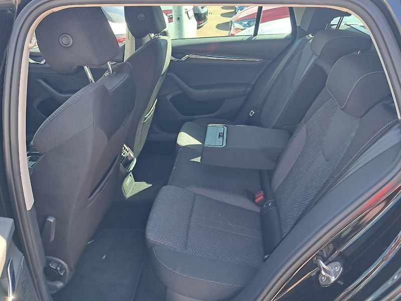 Škoda Octavia (2023) COMBI IV STYLE Plus 2.0 TDI / - fotka 23 z 29
