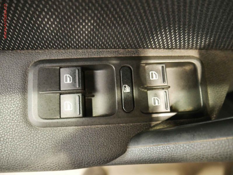 Škoda Yeti (2010) 1.4 TSi, 1.maj, AC, park - fotka 15 z 16