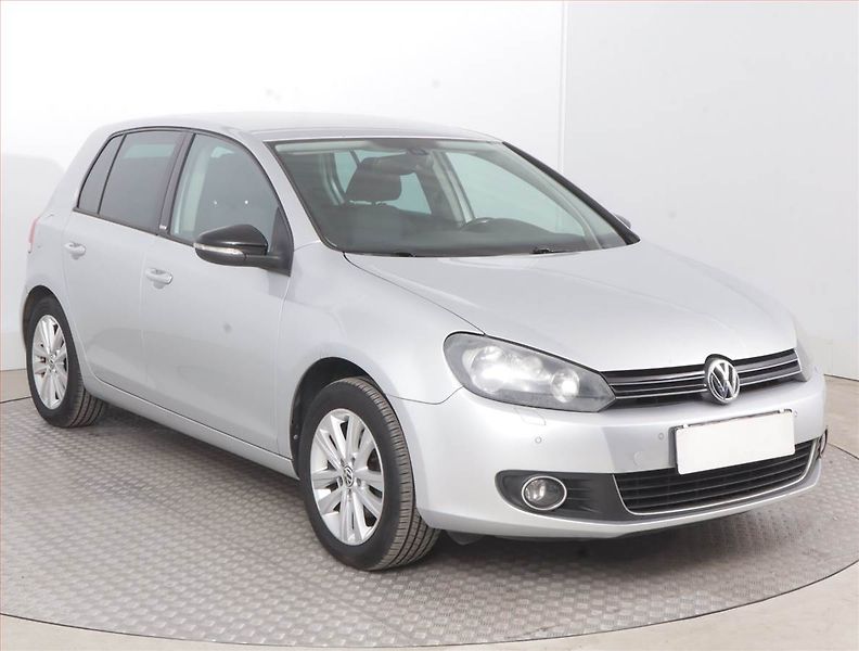 Volkswagen Golf (2011) 1.2 TSI, Tempomat - fotka 1 z 14