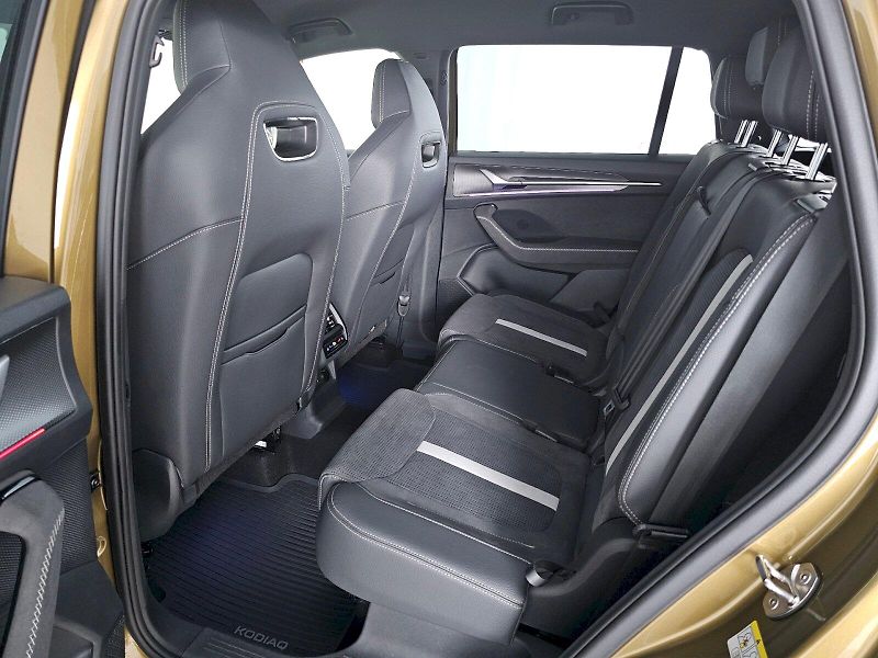 Škoda Kodiaq (2025) 2.0TDi 142kW 4x4 SPORTLINE 7S - fotka 7 z 34